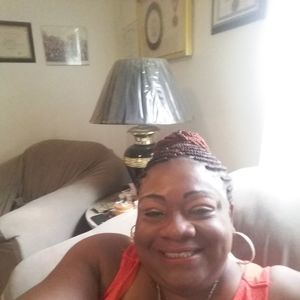 Meet your Posher, Myra